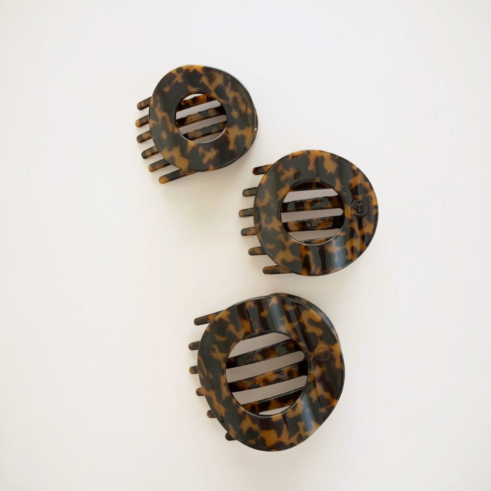 Tortoise Medium Flat Circle Hair Clip