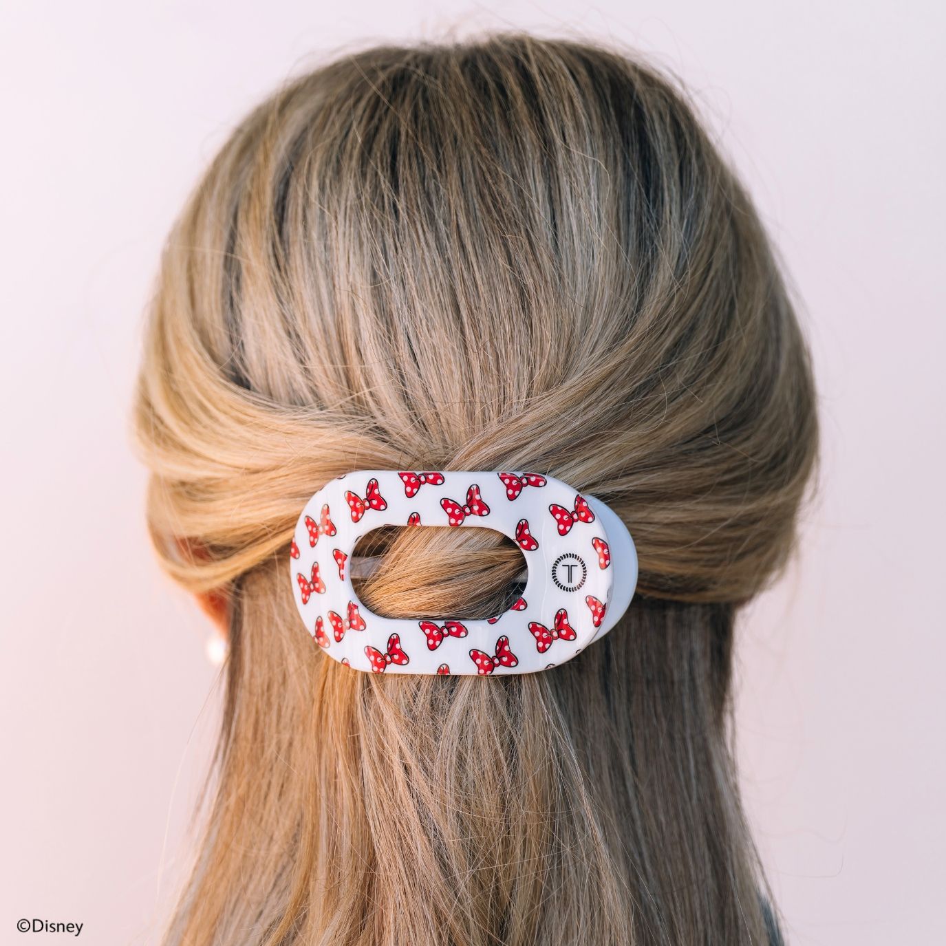 Minnie Mouse Loves Her Bows! Medium Flat Round Hair Clip
