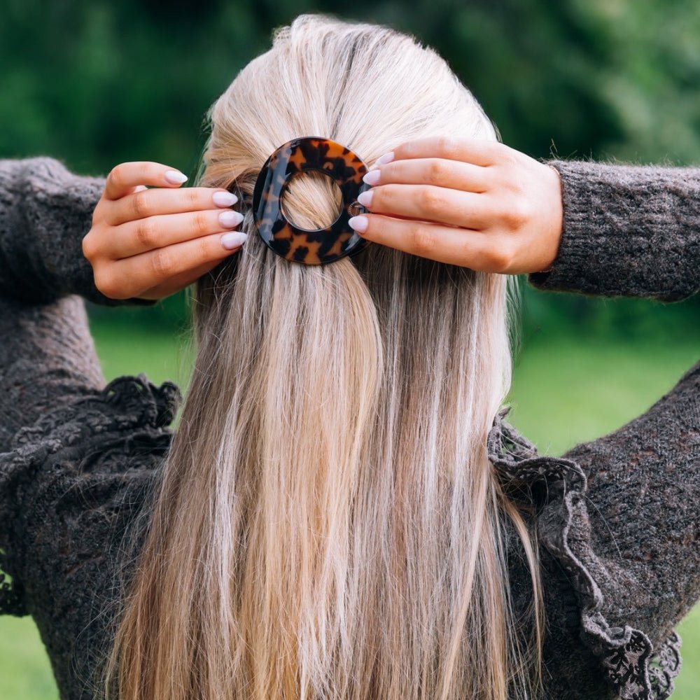 Tortoise Small Flat Circle Hair Clip