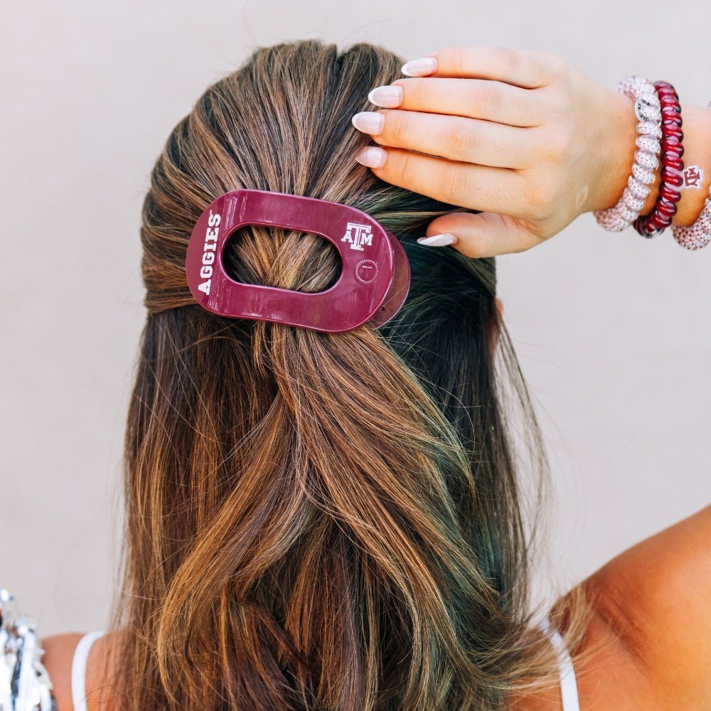 Gig 'Em! Medium Flat Round Hair Clip