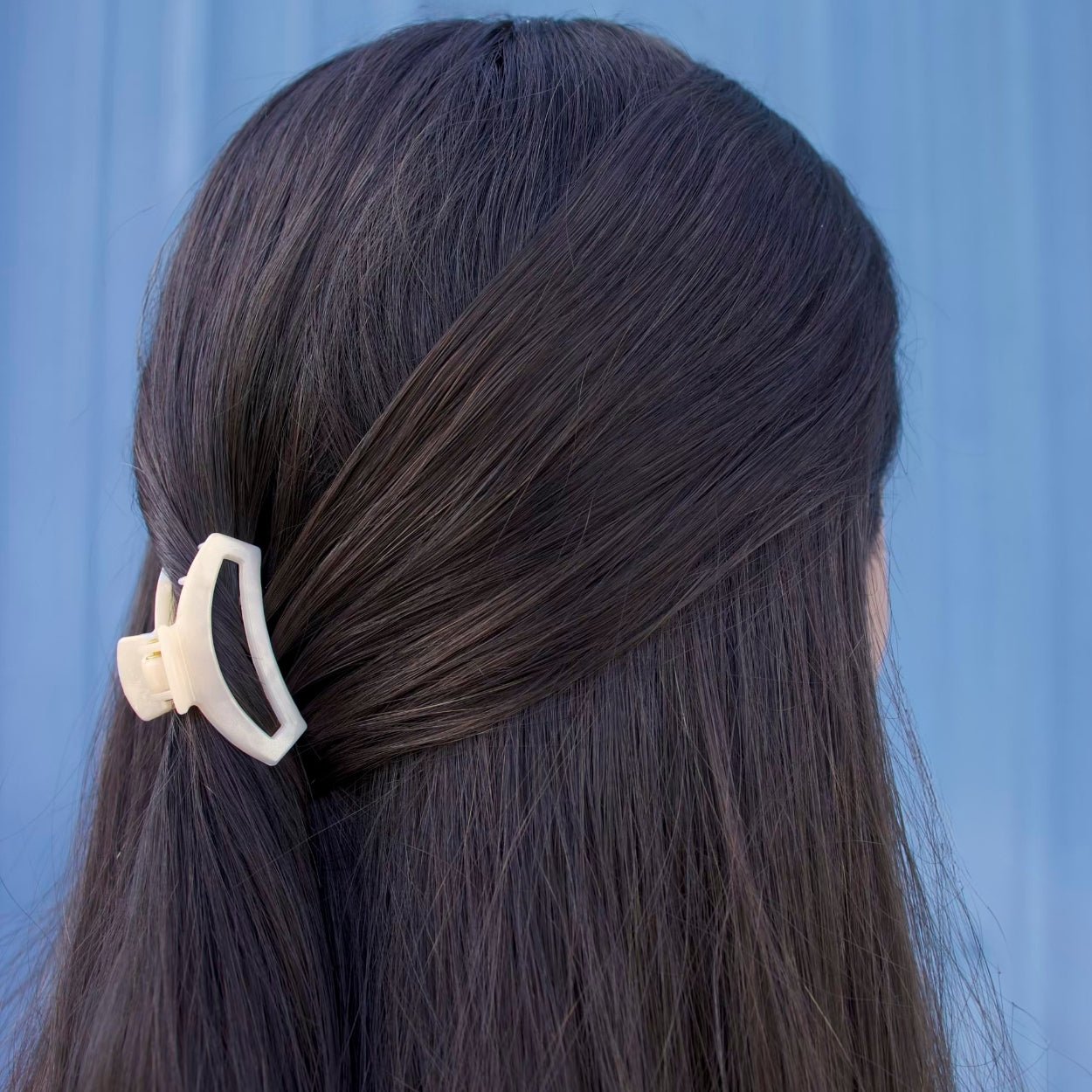 Open Soft Surf Tiny Hair Clip