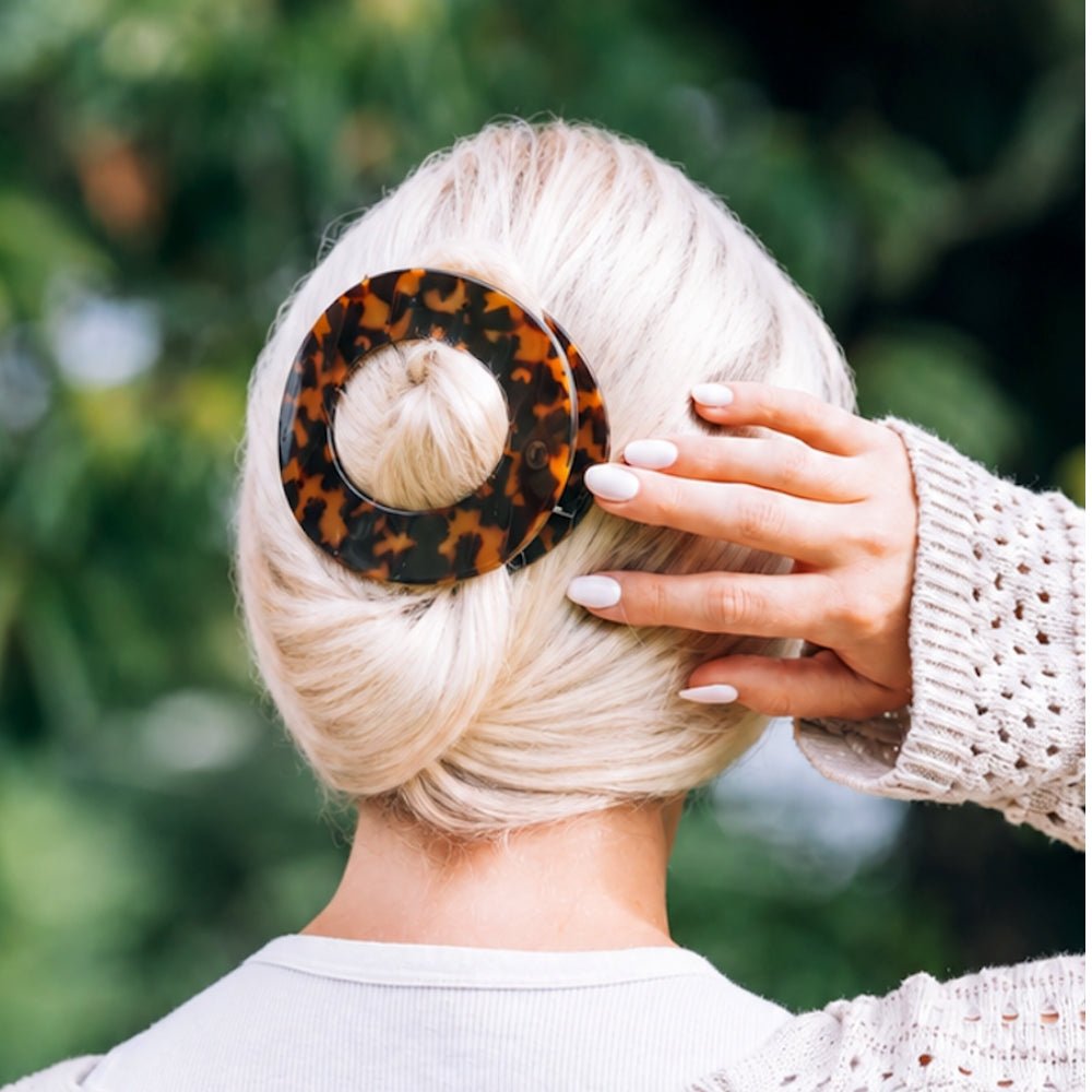 Tortoise Large Flat Circle Hair Clip